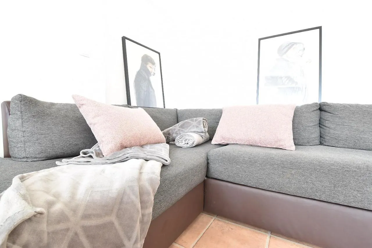 Riesiges Zentrales Apartment Mit Parkplatz Innsbruck Austria